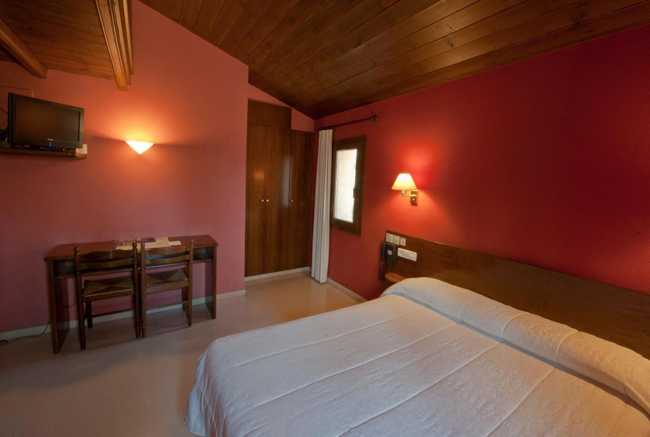 Hotel Can Blanc Olot Exterior foto